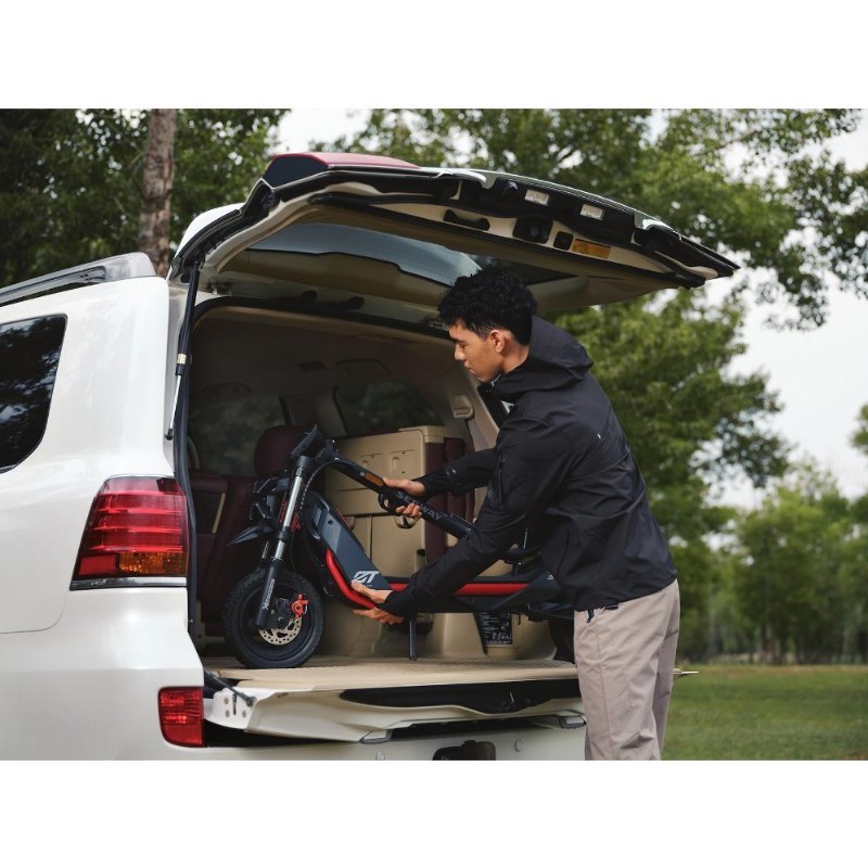 SEGWAY eKick Scooter ZT3 Pro E antracitová